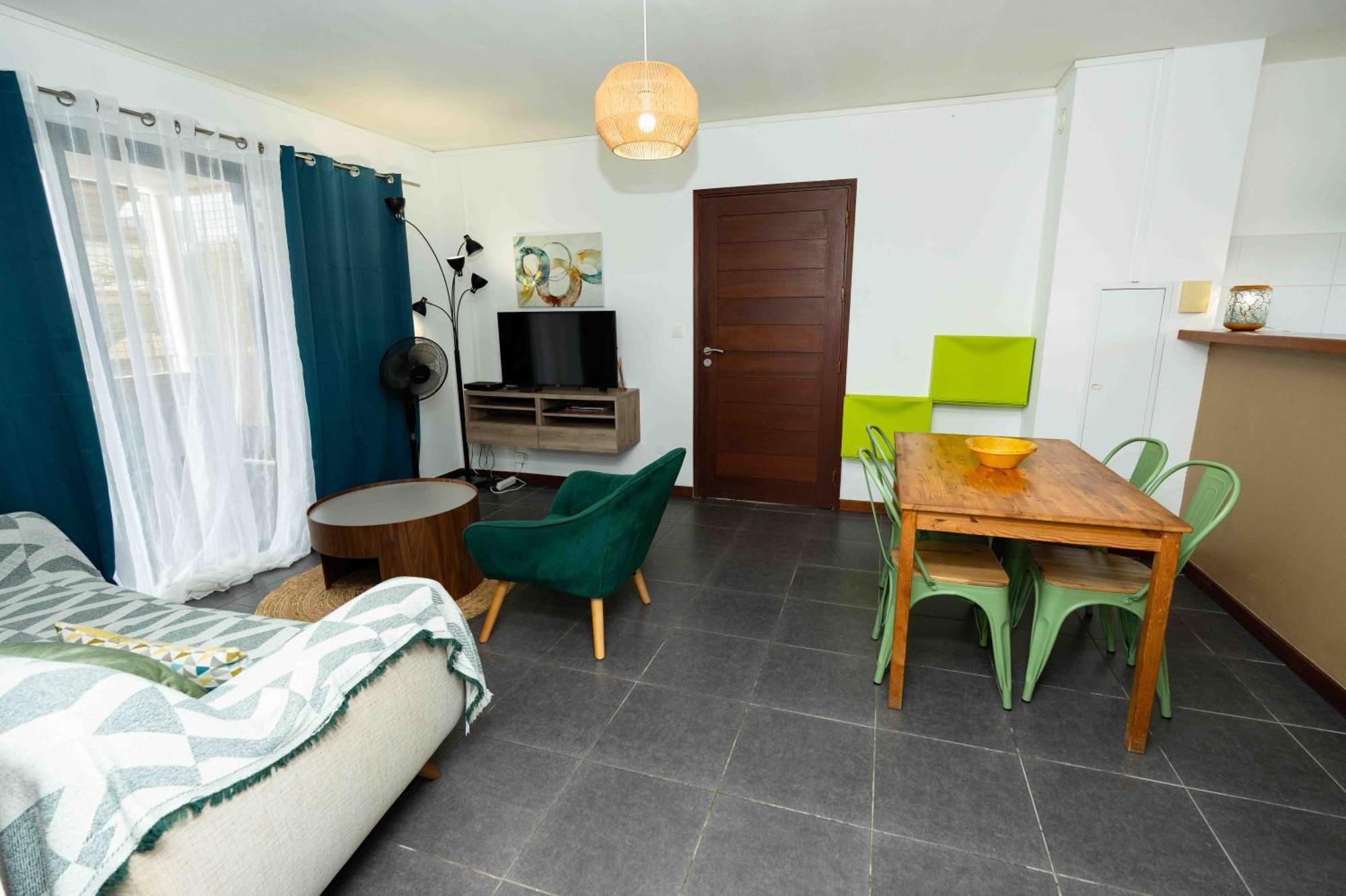 Hibiscus Standing- Appartement Cosy- 2 Chambres Climatisees- Cuisine Equipee- Wifi-Terrasse Cayenne Exterior photo